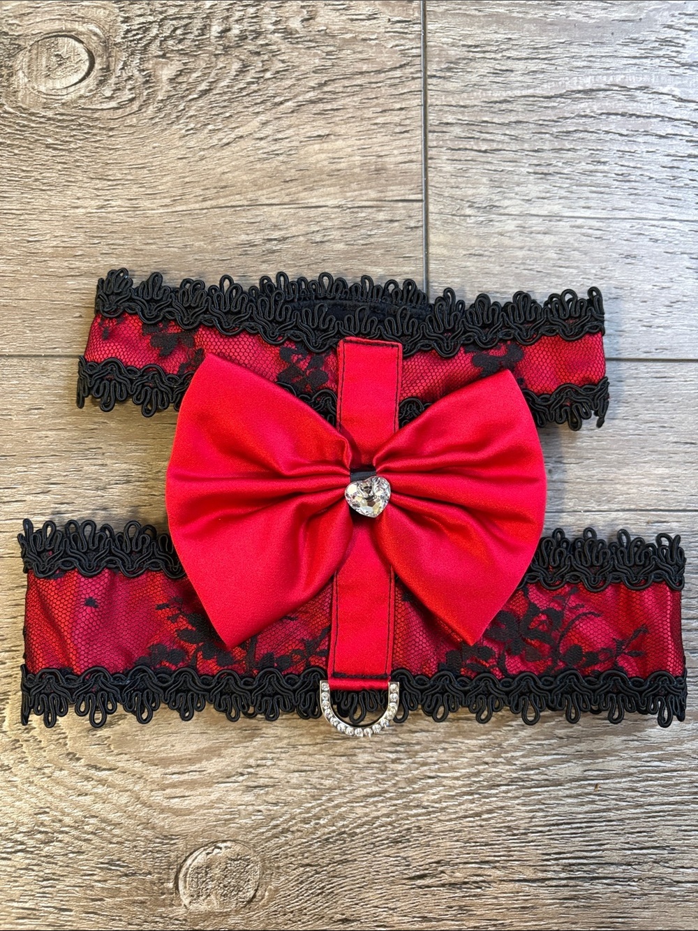 Y2K Shirley’s of Hollywood Poochie Red & Black Lace Dog Harness w Oversized Bow